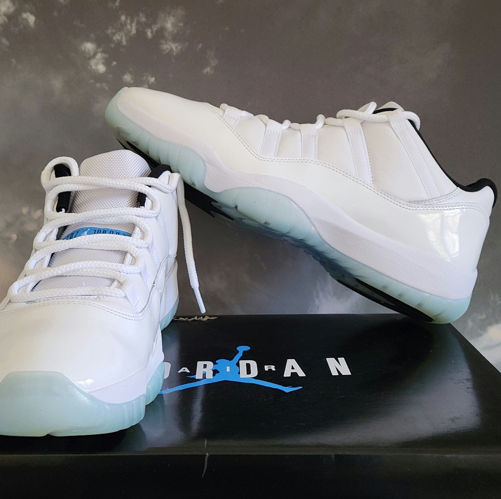 Air Jordan 11 Retro Low 'Legend Blue' Mens Shoes